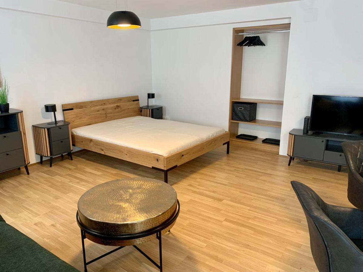 Air-Conditioned, Quiet Apartment With A Terrace In Center Of St Poelten - Smart Tv Sankt Poelten Luaran gambar